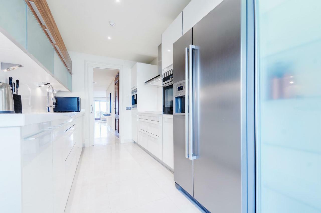 Luxury Apartment Frontal Beach In Doncella Beach เอสเตโปนา ภายนอก รูปภาพ